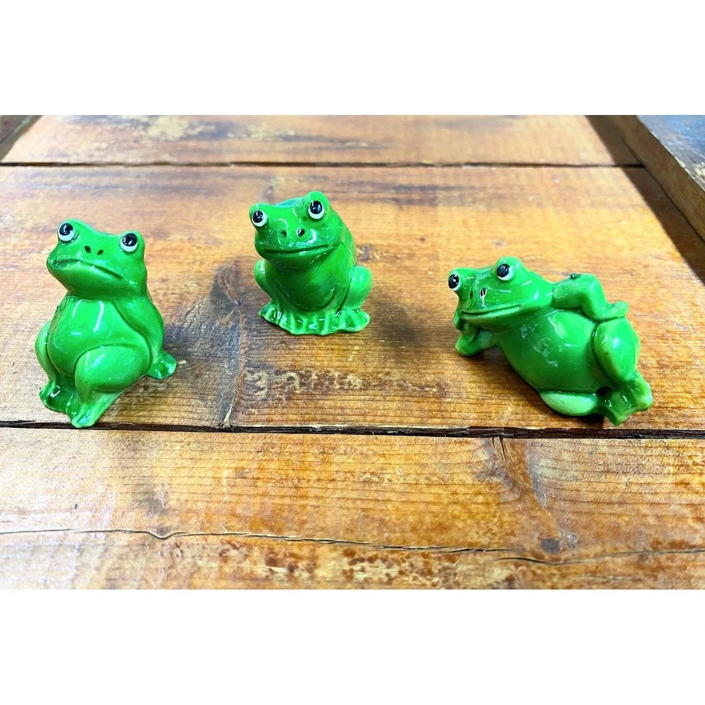 Set of 3 Miniature Green Frog Figurines Glossy Resin Tiny Garden Decor Statues